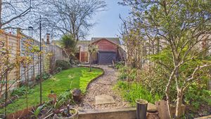 Photo 16- click for photo gallery